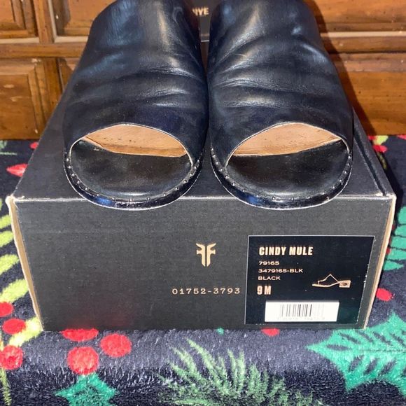 Frye woman’s Cindy mule leather Peep Toe Heeled sandals 9 AM black - Picture 2 of 8